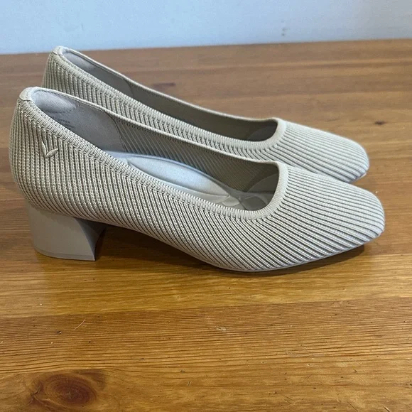 Vivaia Elegant Square-Toe Heels in Beige - Picture 4 of 14